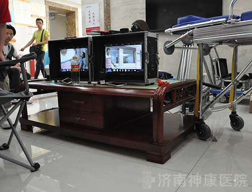 �ڼ�����ҽԺȡ������ĵ�Ӱ���°볡����ӳ