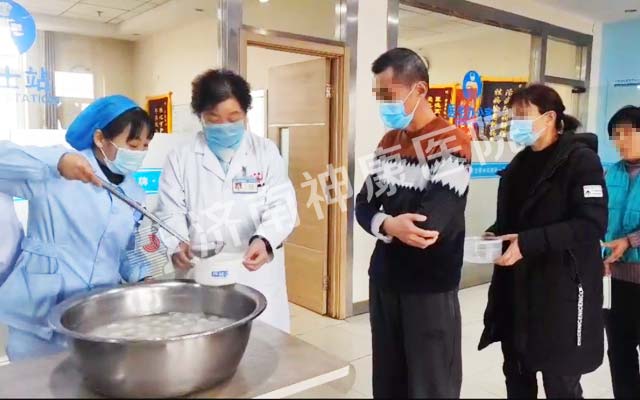 佳节送温暖 元宵暖人心,济南神康医院别样元宵节
